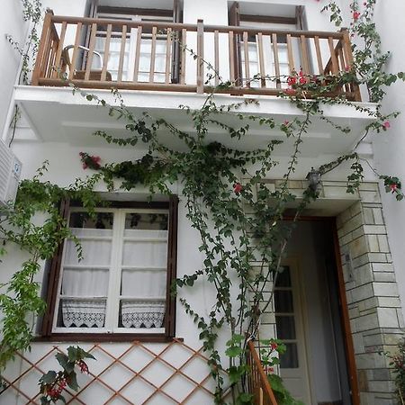 Aggela Guesthouse Skopelos Buitenkant foto