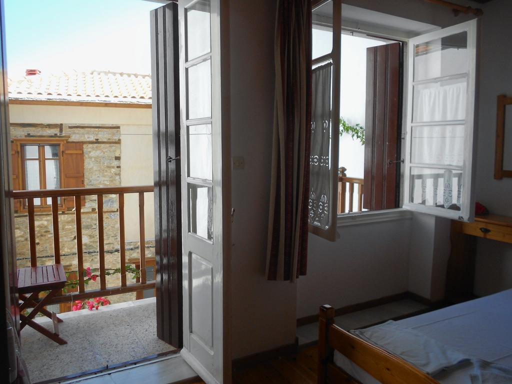 Aggela Guesthouse Skopelos Kamer foto